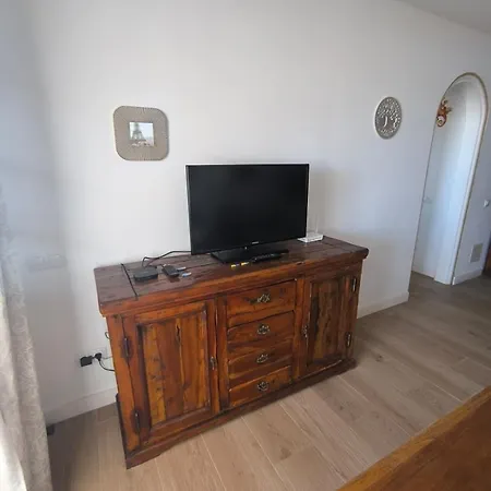 Apartment Mon Soleil, 2 Bedrooms, Sea View And Pool