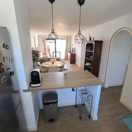 Apartment Mon Soleil, 2 Bedrooms, Sea View And Pool