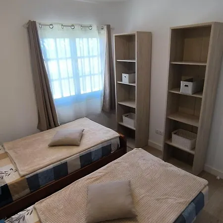 Mon Soleil, 2 Bedrooms, Sea View And Pool 아파트 코스타 데 안티과